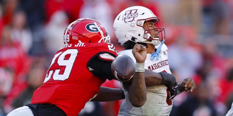 Can UMass sell hope? Why college football’s losingest program believes it can win