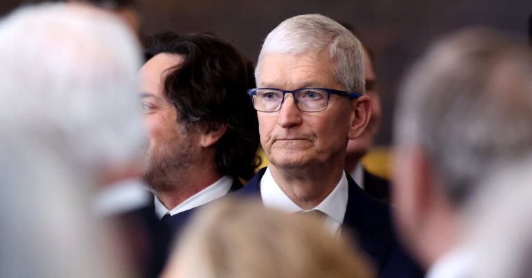 How Apple Created a Legal Mess When It Skirted a Judge’s Ruling